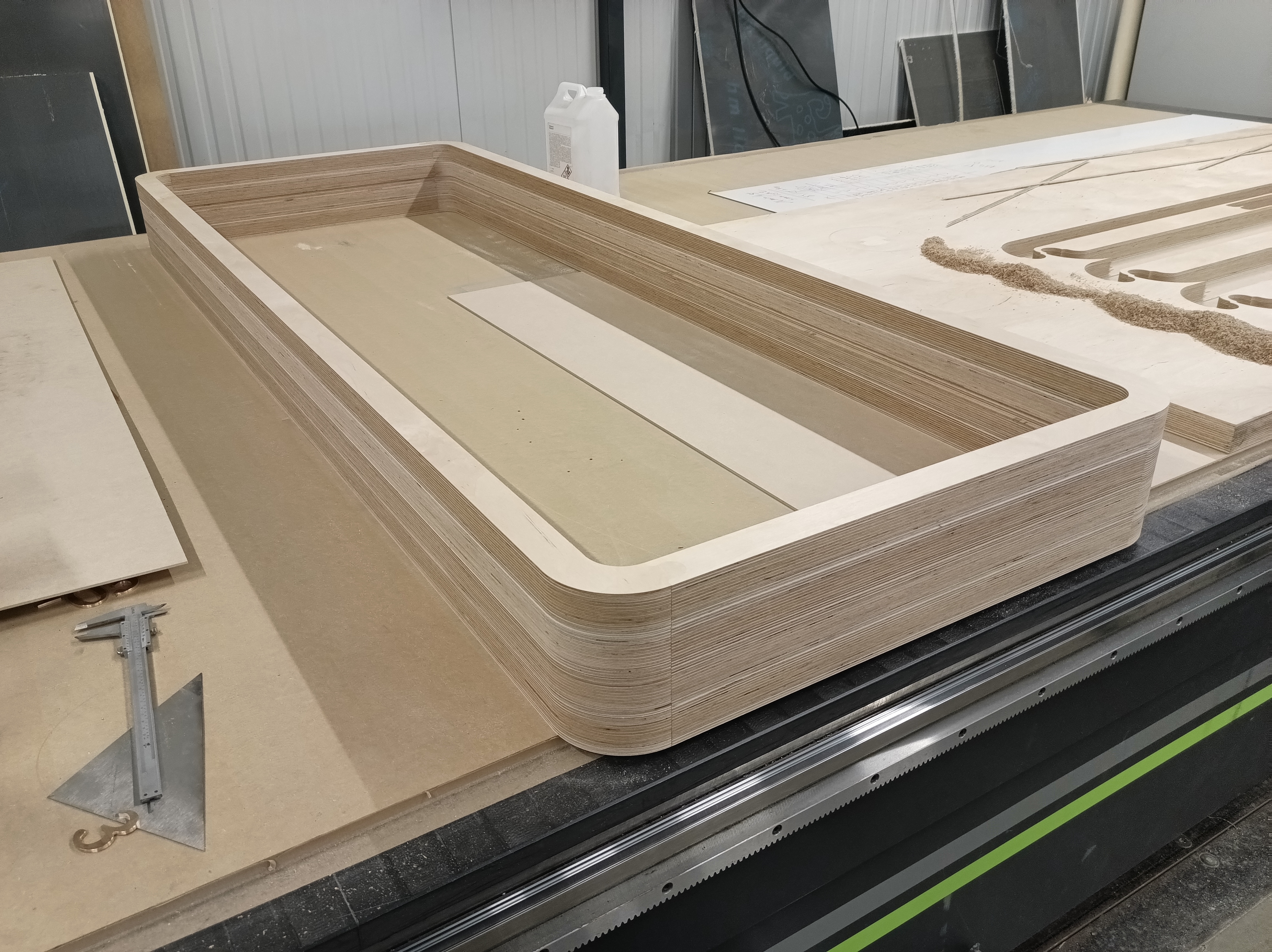 Gelamineerd multiplex frame op maat